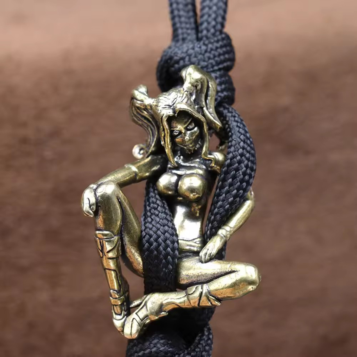Beauty Girl Brass Knife Beads  – Paracord Survival Bracelet Bewertung und Preis