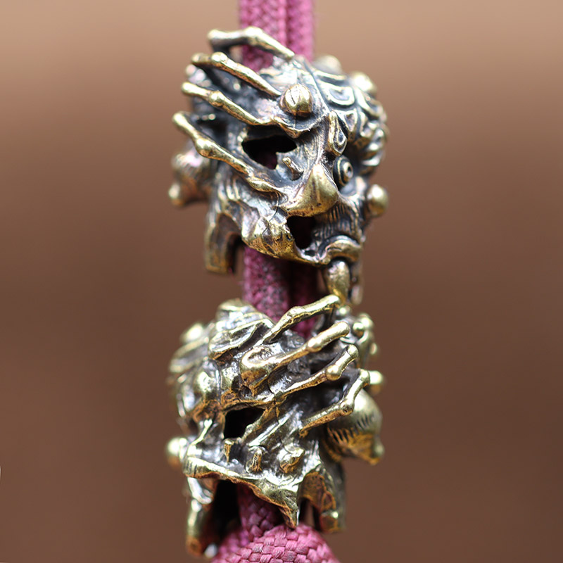 Spider Skull Head Brass Knife  – Paracord Survival Bracelet Bewertung und Preis